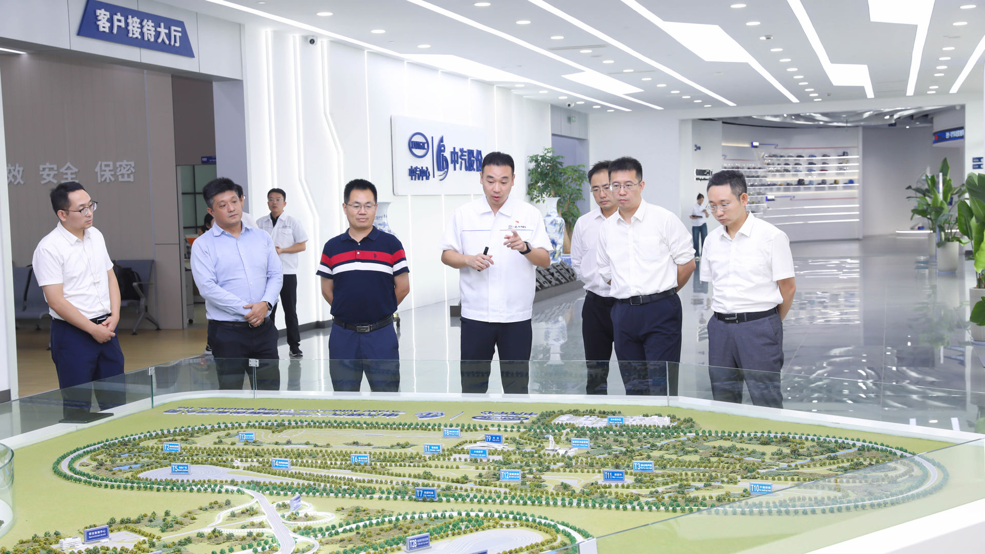 5X4A9274 拷贝.jpg 5X4A9274 拷贝.jpg