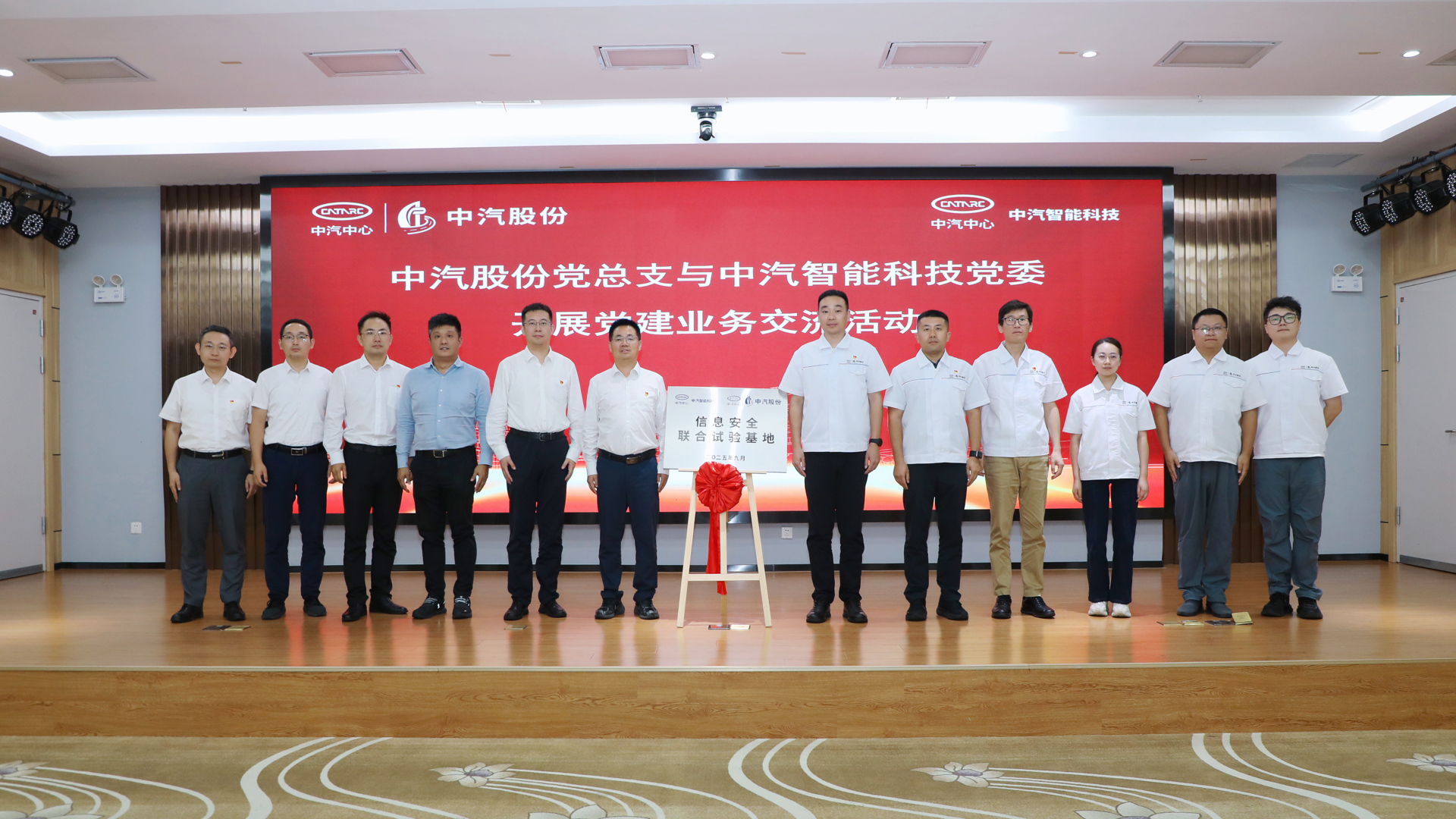 081A8960.jpg 081A8960.jpg