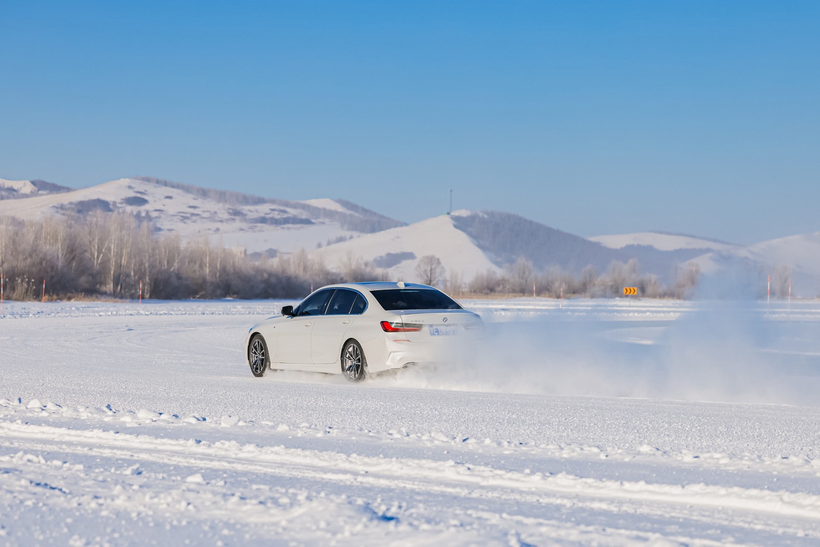 场地参观照片2.jpg 场地参观照片2.jpg